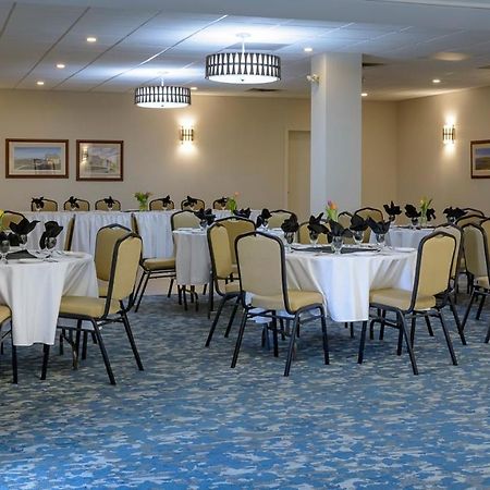 Quality Hotel Кларенвилл Экстерьер фото